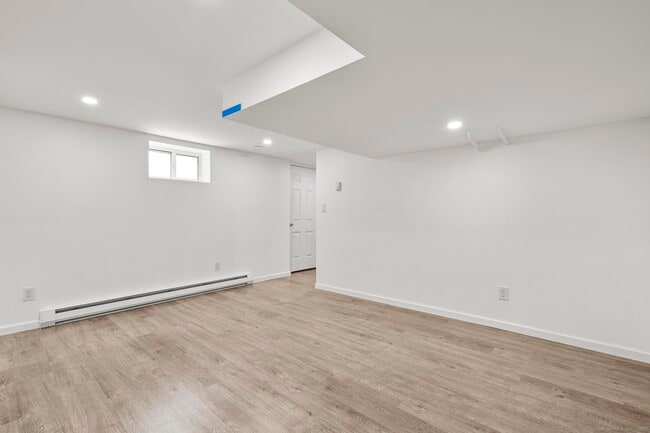 Building Photo - 26 Hackett Cir N
