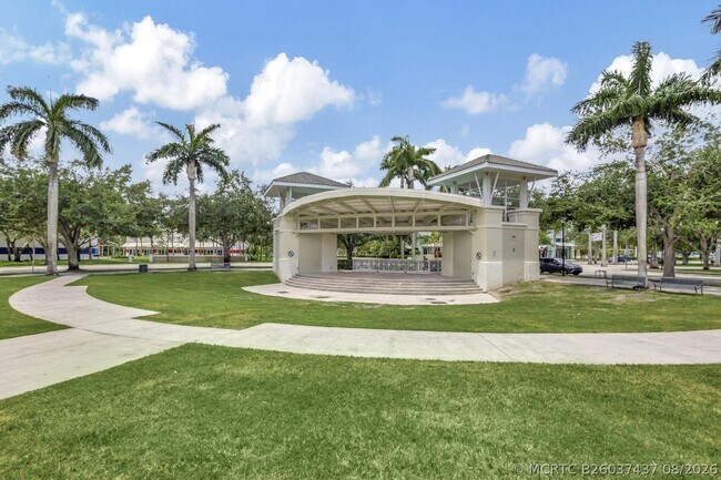 Building Photo - 1554 Limetree Bay Ave