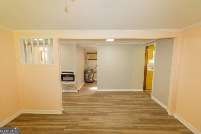 Building Photo - 107 Saxon Pl