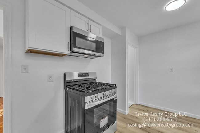 Building Photo - 4802 Niagara St