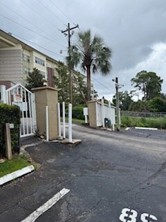 Building Photo - 253 Hayden Rd