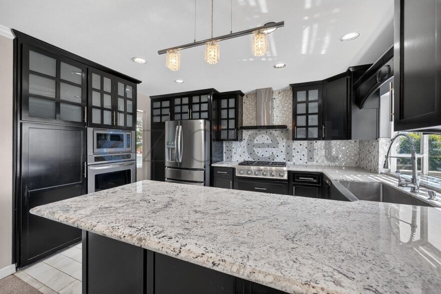 Building Photo - 1665 Hawk Ridge Pl