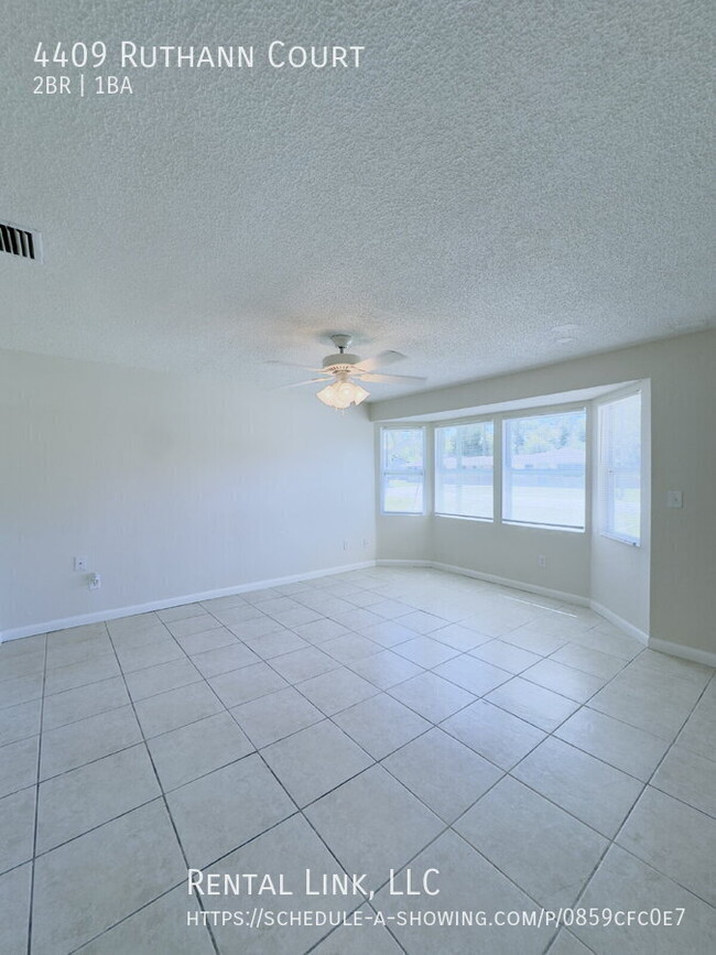 Building Photo - Recently renovated 2-bedroom duplex in Nor...