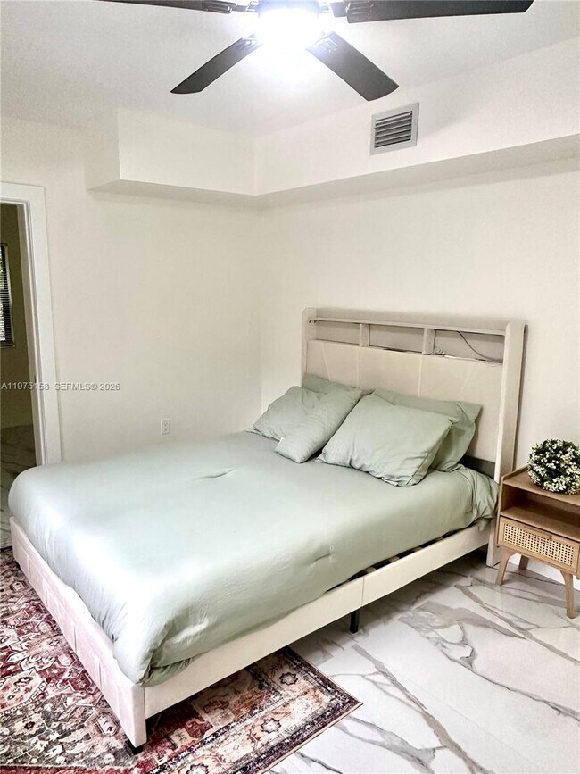 Building Photo - 237 NE 110th Terrace