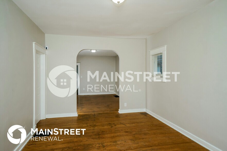 Building Photo - 247 Cecil Ave