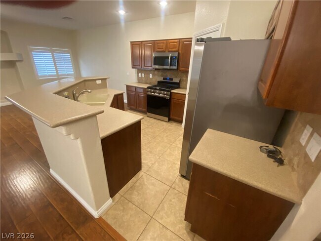 Building Photo - 6529 Za Zu Pitts Ave