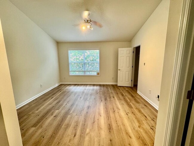 Building Photo - 5438 Echo Ridge Rd