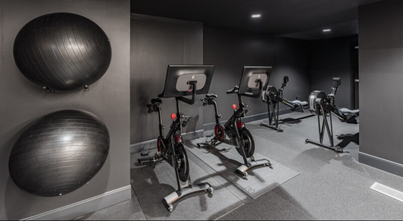 Building Photo - 373 N Clinton St