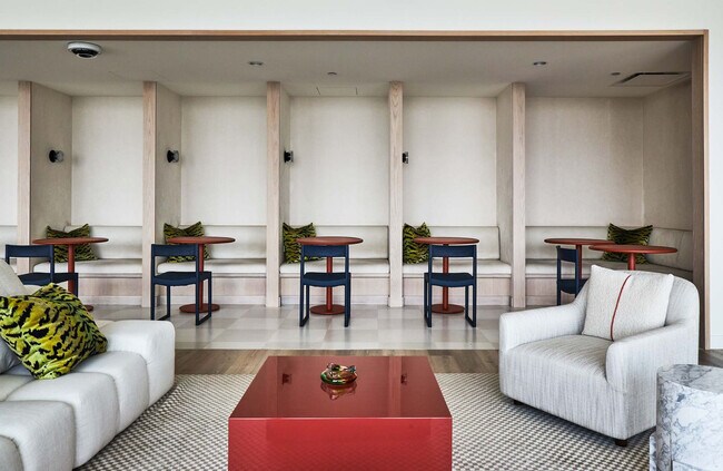 Building Photo - 1006 S Michigan Ave