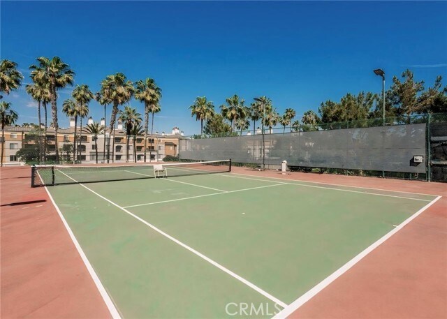 Building Photo - 1416 Scholarship