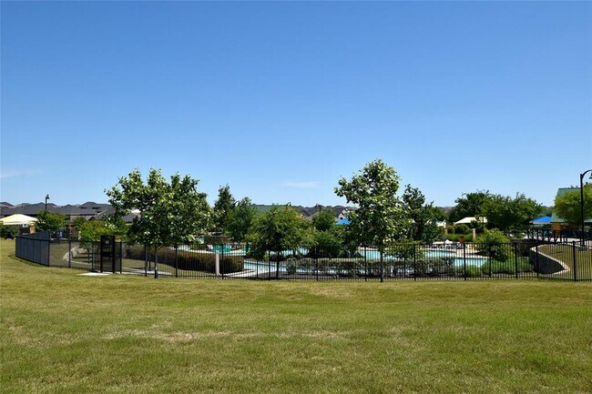 Building Photo - 700 Bayberry Cir