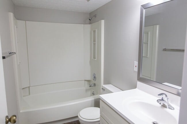 Building Photo - 7778 Deercrest Ct