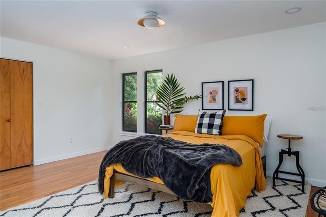 Building Photo - 8303 N River Oaks Ct