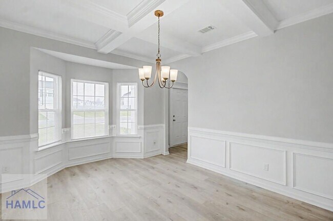 Building Photo - 18 Sunflower Cir NE