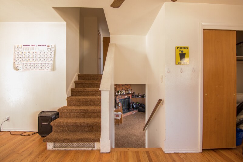 Building Photo - 1717 W Lake St