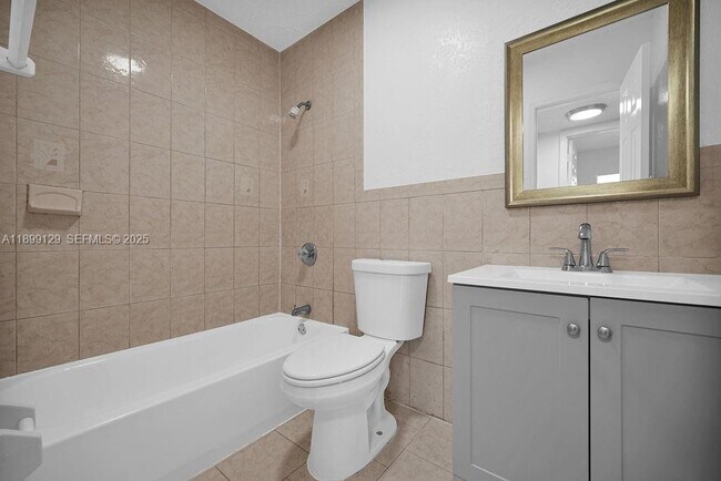 Building Photo - 6907 SW 5th St