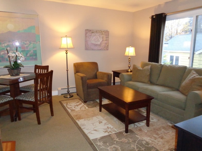 Living Room - 140 W 11th Ave