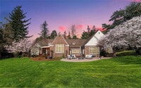 Building Photo - 3851 Cliffside Dr