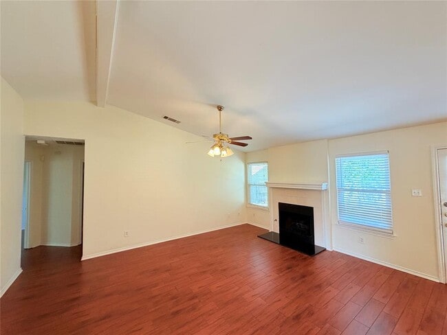 Building Photo - 1703 Hatch Rd