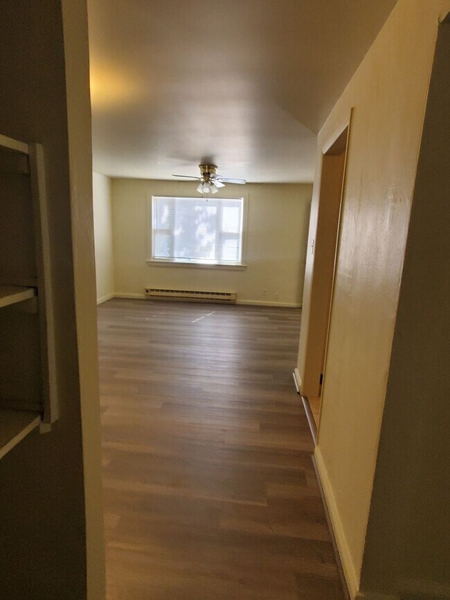 Building Photo - REV5214#A-EA