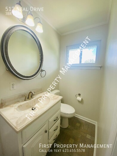 Building Photo - 512 Neal Dr