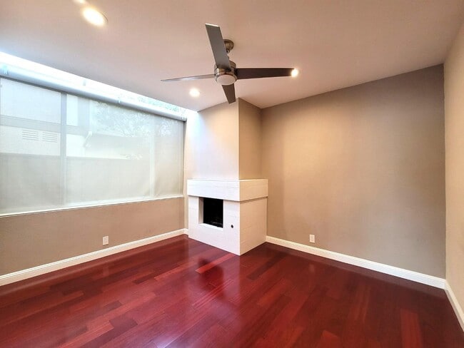 Building Photo - 572 Marlin Ct