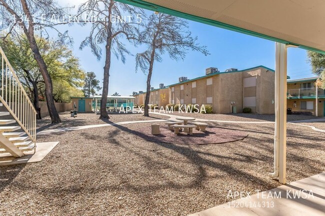 Building Photo - 1341 E Allen Rd