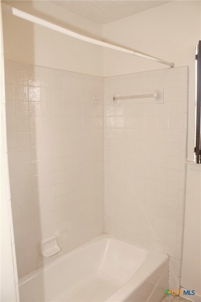 Building Photo - 632 Manning Dr
