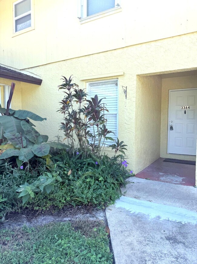 Building Photo - 3364 Jefferson St