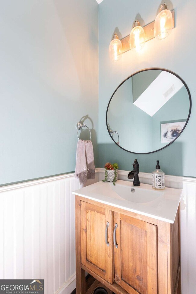 Building Photo - 1705 Barfield Run NW