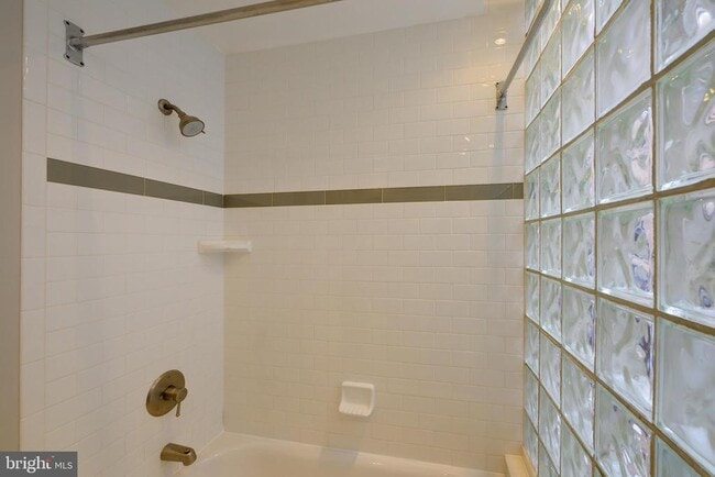 Building Photo - 1771 Swann St NW