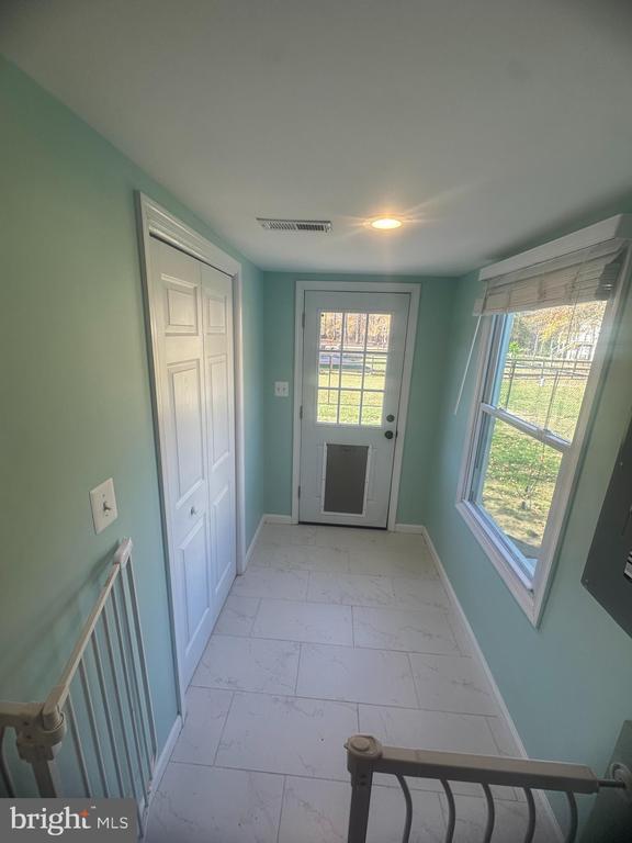 Building Photo - 952 Brent Point Rd