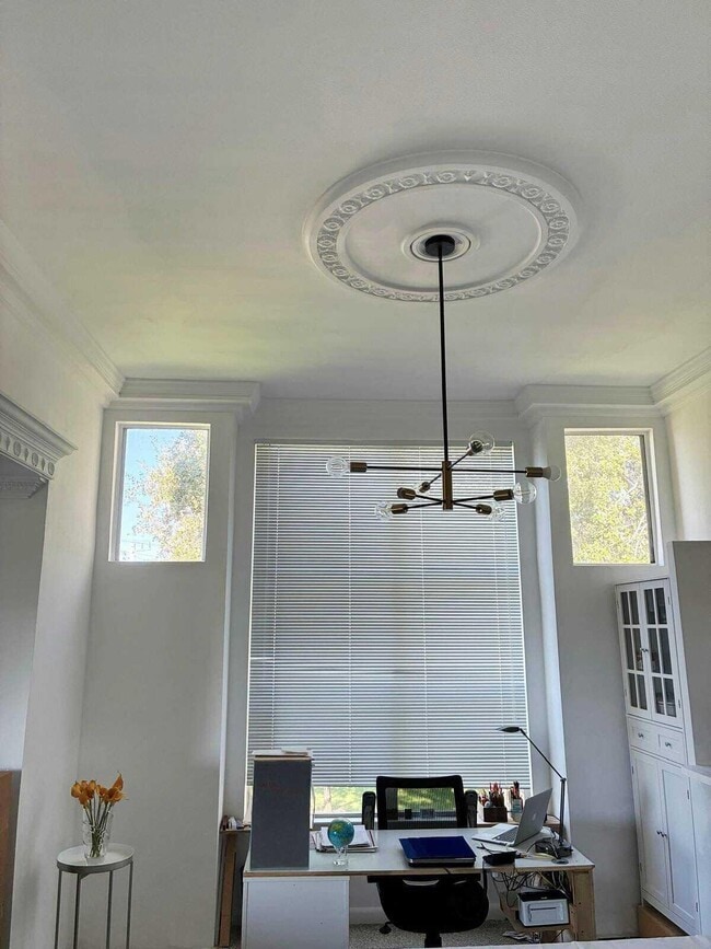 Building Photo - 4863 Via Palm Lakes