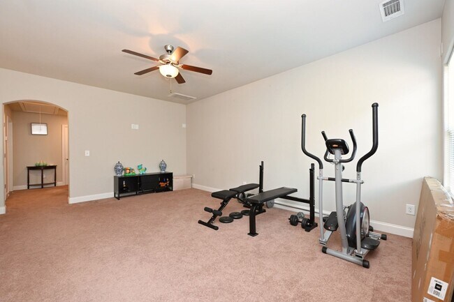 Building Photo - **2019-BUILT EXECUTIVE HOME IN A CUL-DE-SA...