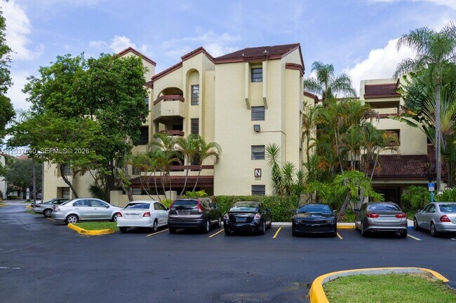 Building Photo - 9015 SW 125th Ave