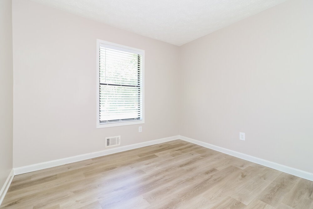 Building Photo - 3684 Linwood Way