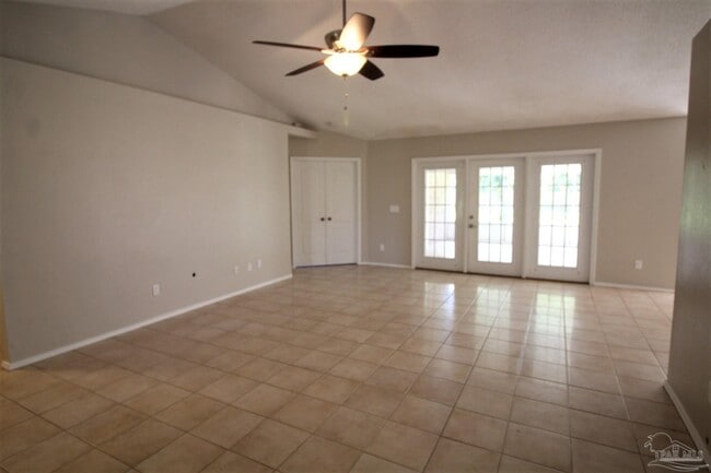 Building Photo - 1415 Cacao Ln
