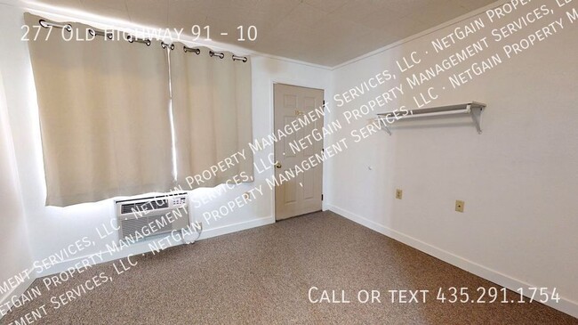 Building Photo - Updated Parowan Studio Apartment