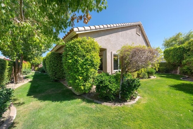 Building Photo - 45607 Pelican Hill Ct