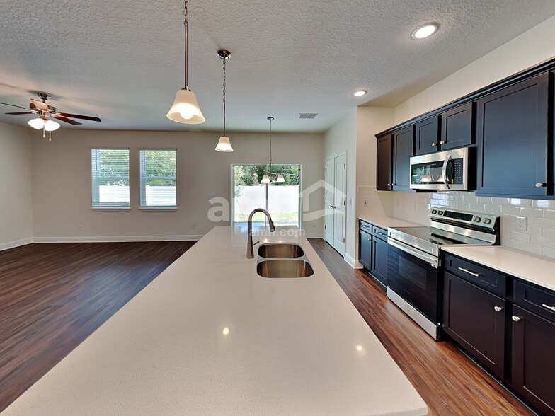 Building Photo - 2812 Ponds Trl