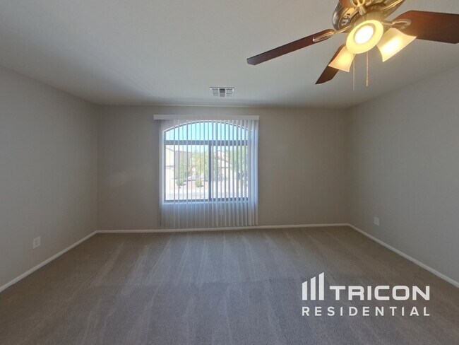 Building Photo - 40155 W Thornberry Ln