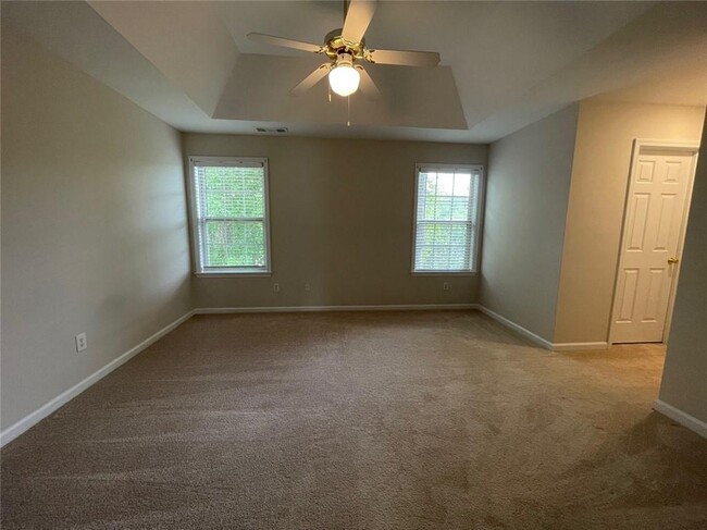 Building Photo - 1624 Hampton Hollow Trail