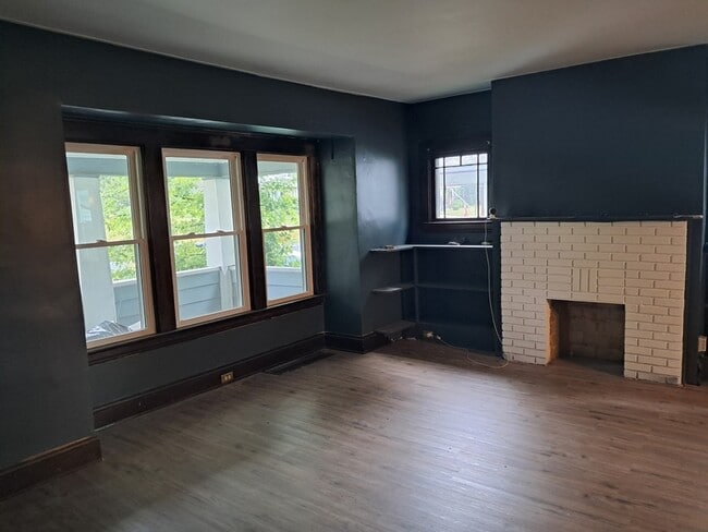 Building Photo - 3809 Delmore Rd