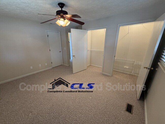 Building Photo - 1752 E Morgan Dr