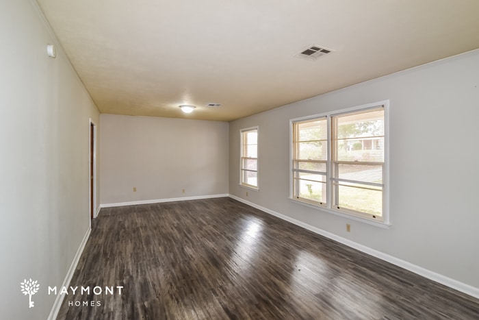 Building Photo - 109 Woodley Ave