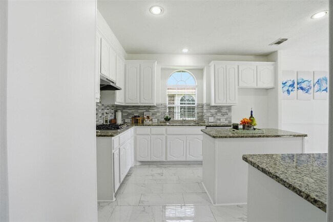 Building Photo - 10926 Wynfield Springs Dr