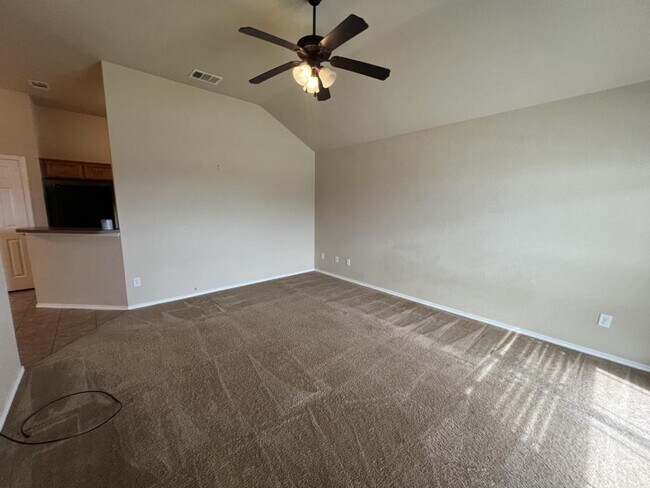 Building Photo - 4205 Cambridge Dr