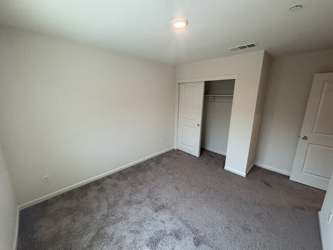 Building Photo - Updated 4-Bedroom Home Near Antelope Greens Golf Course – Large Backyard & Pet Friendly!