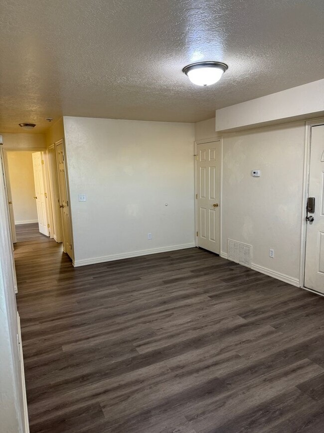 Building Photo - 4943 W 4100 S