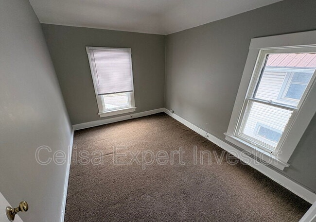 Building Photo - 3609 S Harrison St